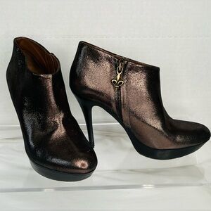 Donald Pliner Bronze Metal Leaf Kid Booties,  Women’s 9